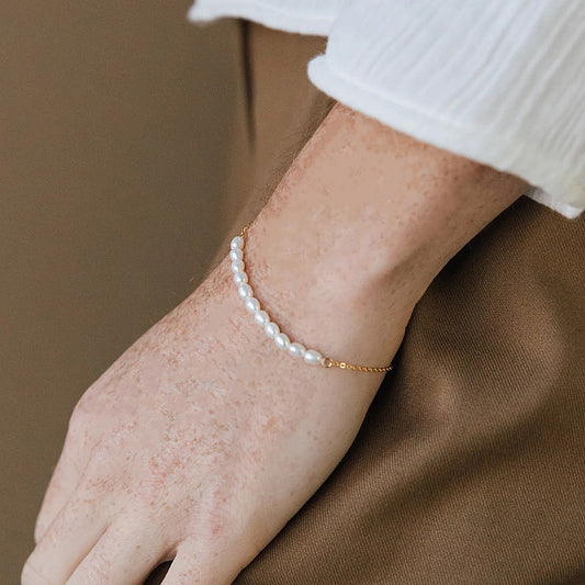 Bohemian temperament handmade beaded light luxury bracelet women's simple versatile rice bead pearl bracelet